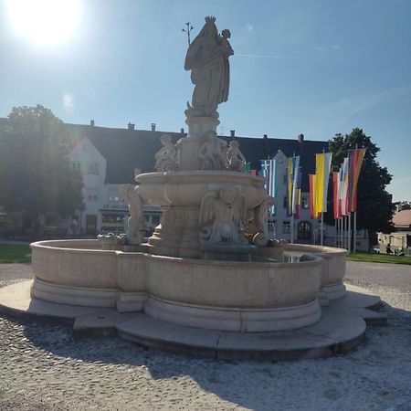 Ferienwohnung Enzian - Naehe Kapellplatz - Oeffentlicher Parkplatz - Aufzug Altötting Zewnętrze zdjęcie