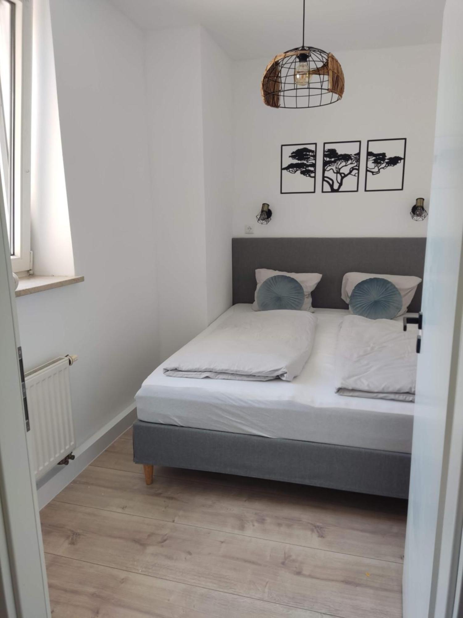 Ferienwohnung Enzian - Naehe Kapellplatz - Oeffentlicher Parkplatz - Aufzug Altötting Zewnętrze zdjęcie