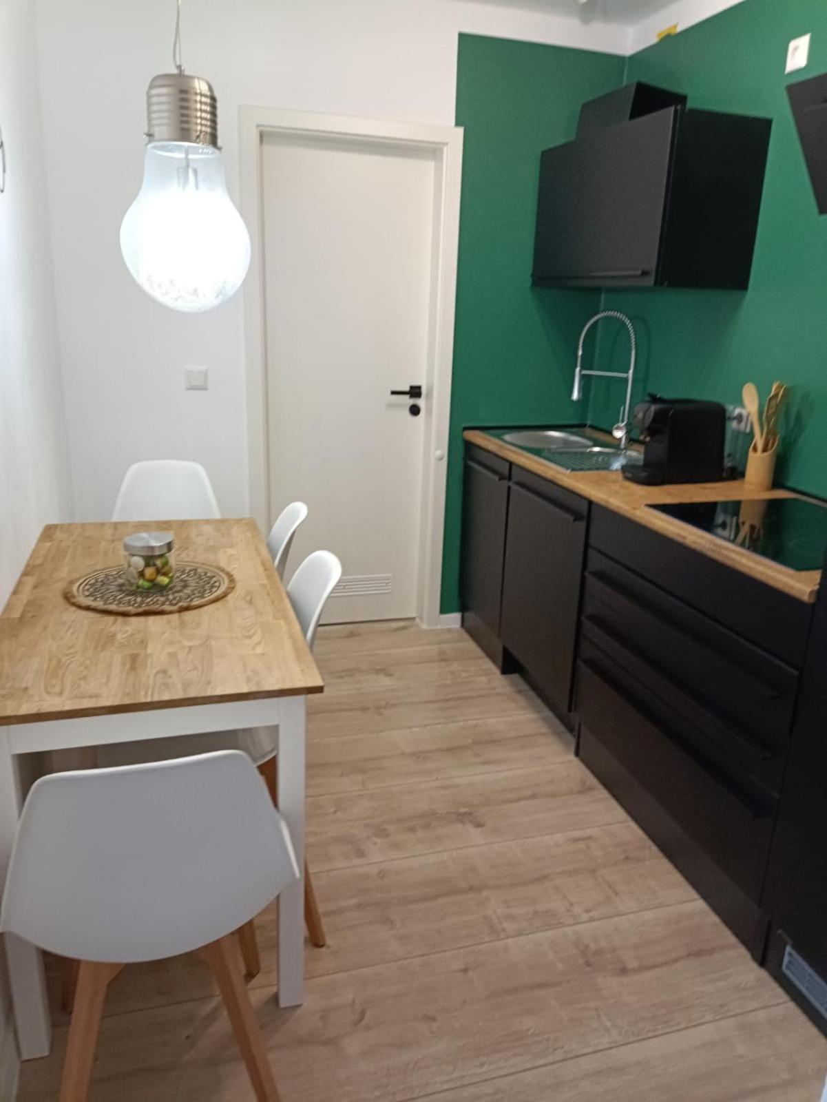 Ferienwohnung Enzian - Naehe Kapellplatz - Oeffentlicher Parkplatz - Aufzug Altötting Zewnętrze zdjęcie