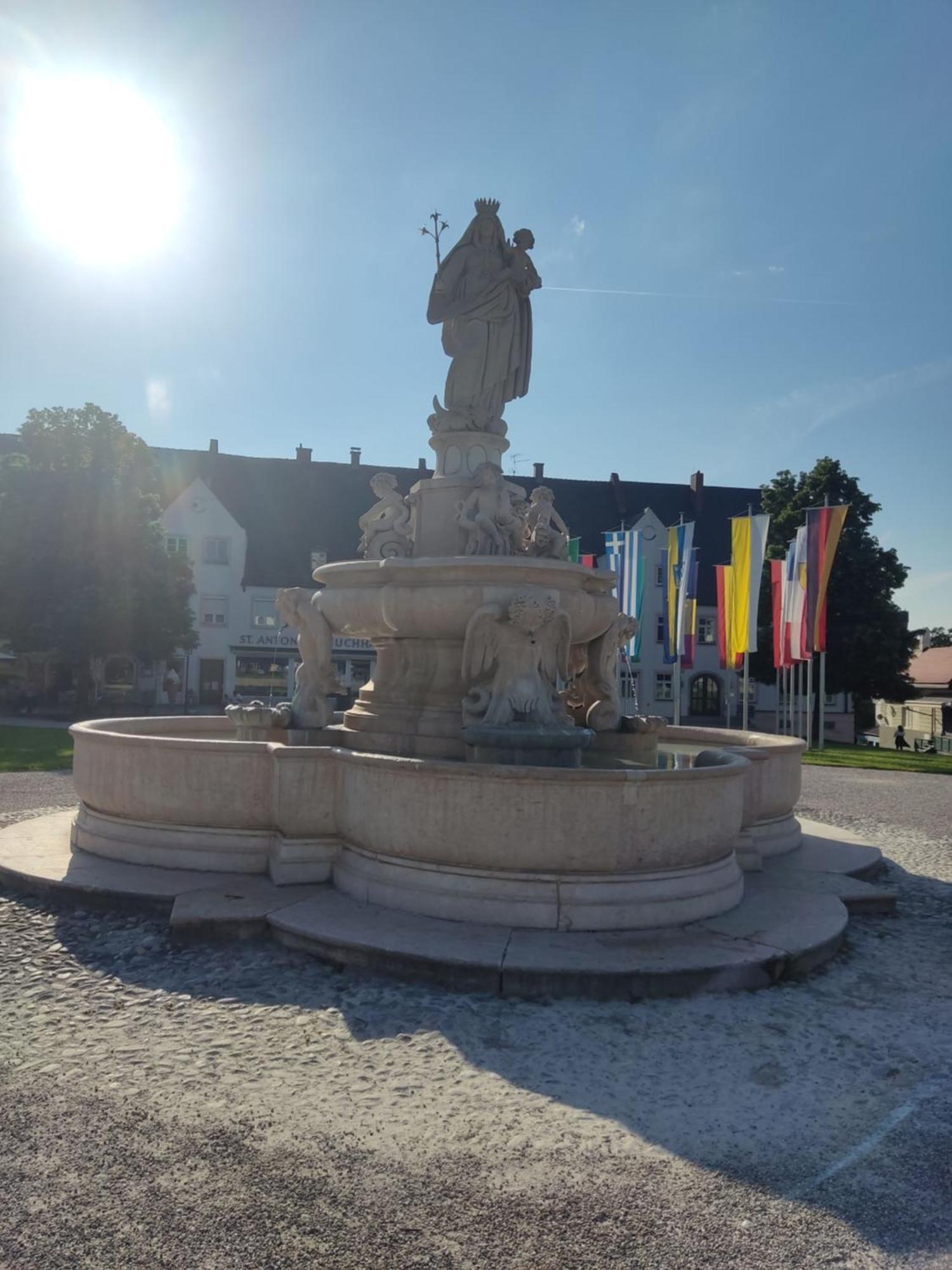 Ferienwohnung Enzian - Naehe Kapellplatz - Oeffentlicher Parkplatz - Aufzug Altötting Zewnętrze zdjęcie